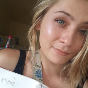 Meet your Posher, Harmony